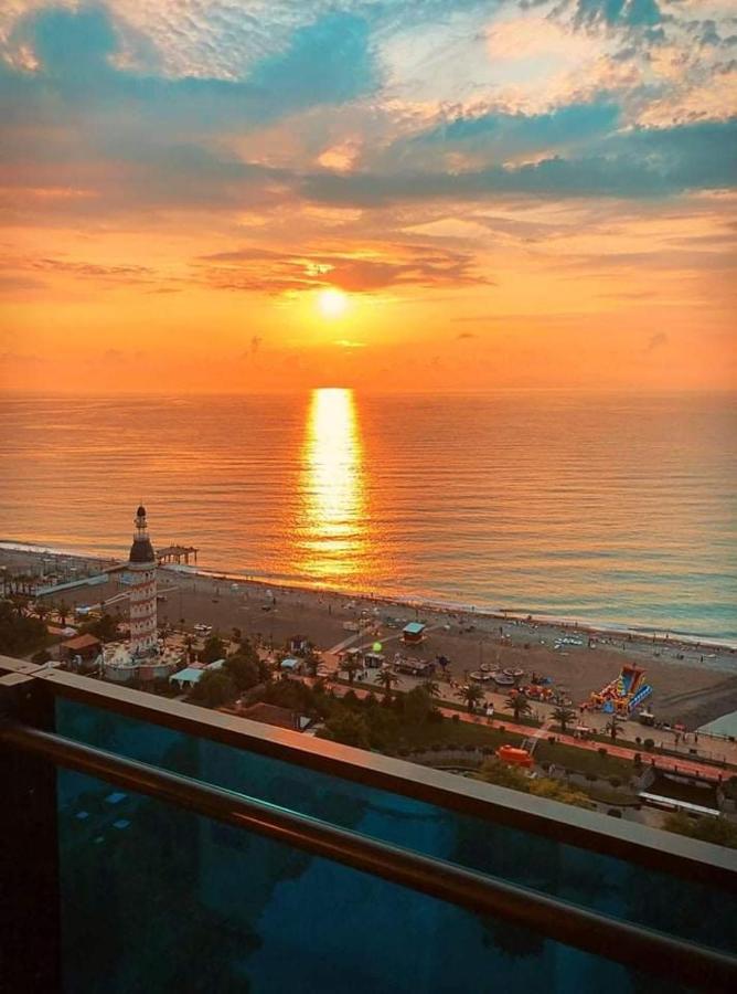 Apartment Twin Towers David Batumi Exteriér fotografie